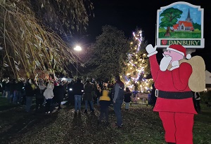 Danbury Christmas Tree light switch on feature image
